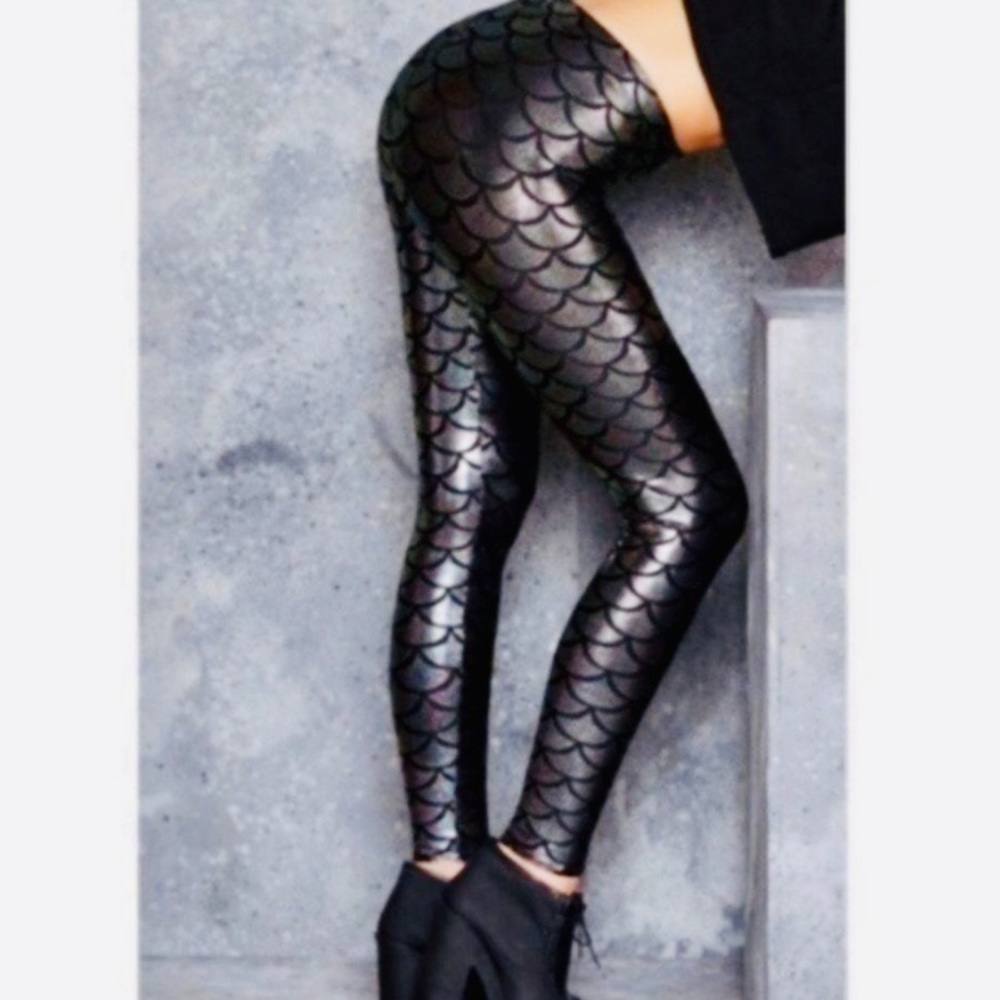 BlackMilk Womens Black Chroma Mermaid Leggings Sm